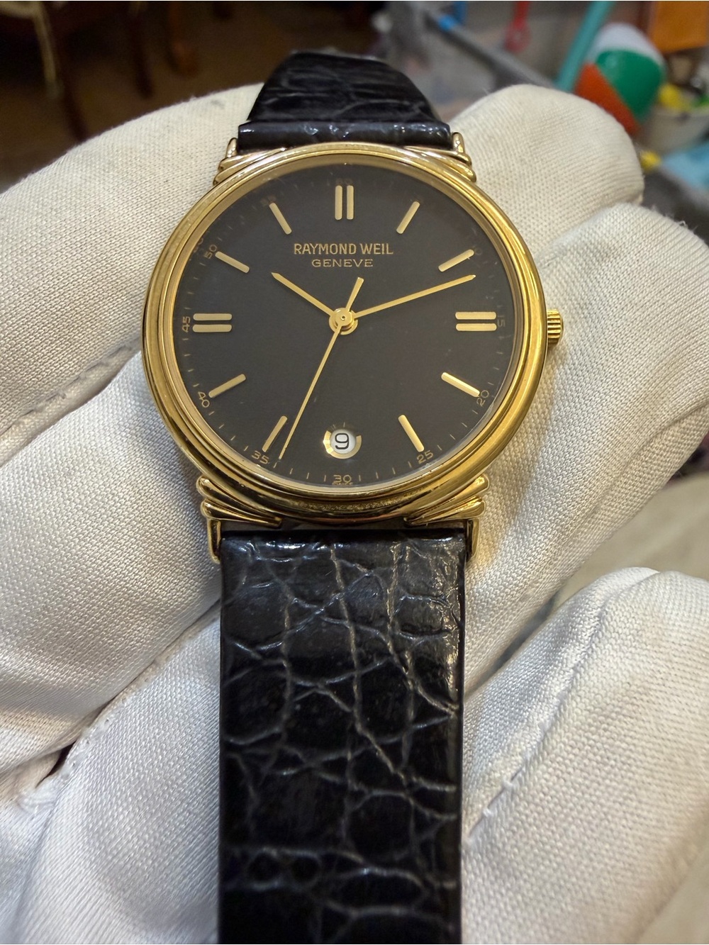 Vintage Raymond Weil Geneve 5631 18K Gold Plated Black Dial Unisex Dress Watch